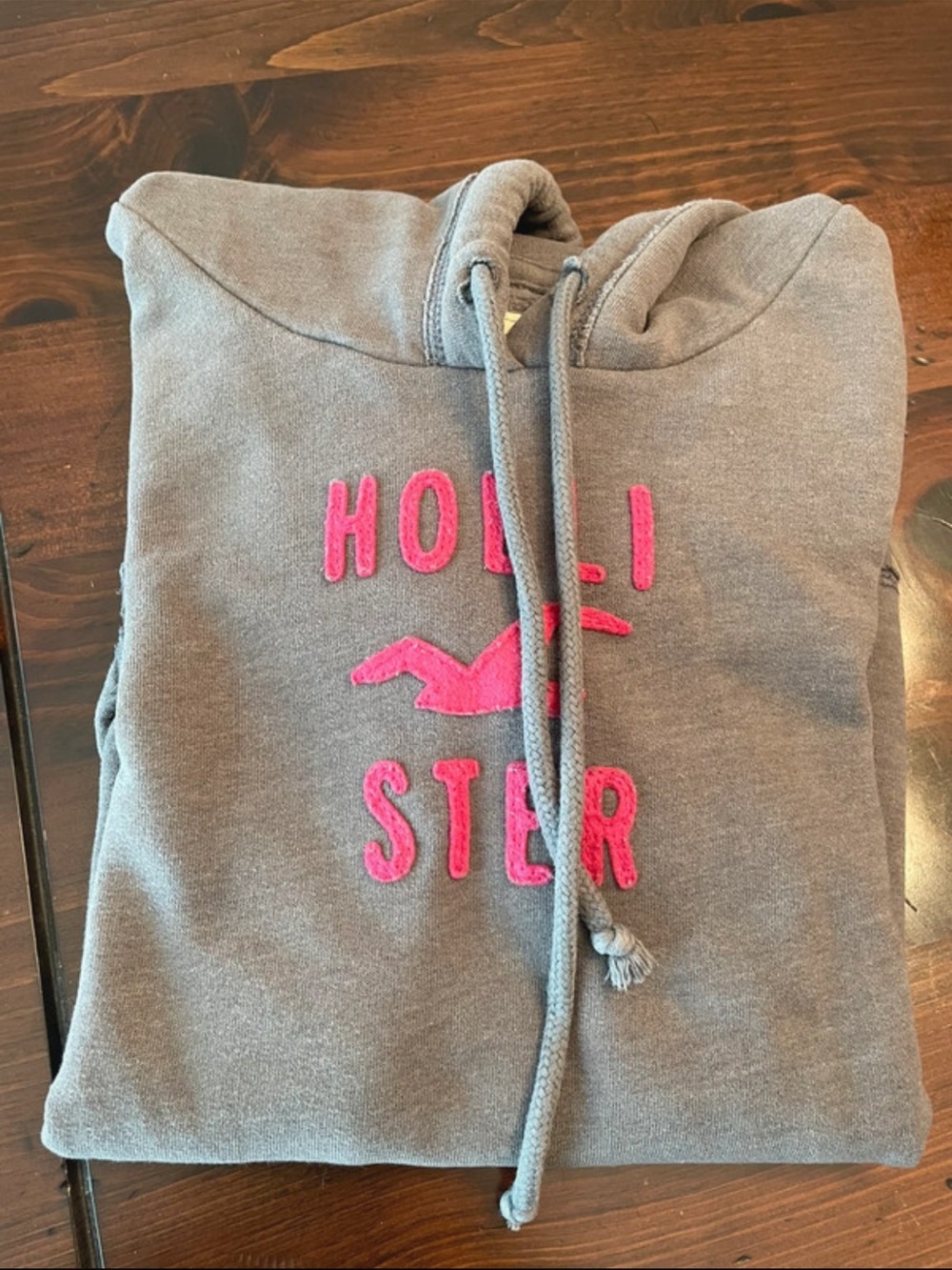 Woman’s Grey Med Hollister Embroidered Hoodie